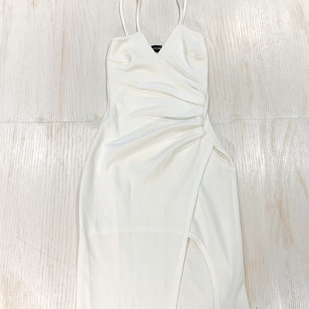 Brand: Pretty Little Thing // Size: XS *runs small